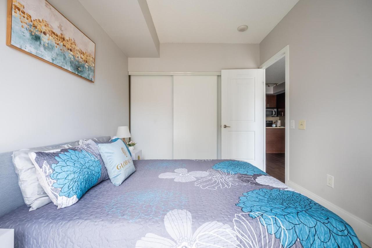Beautiful Condos In The Heart Of Downtown By Globalstay Toronto Luaran gambar