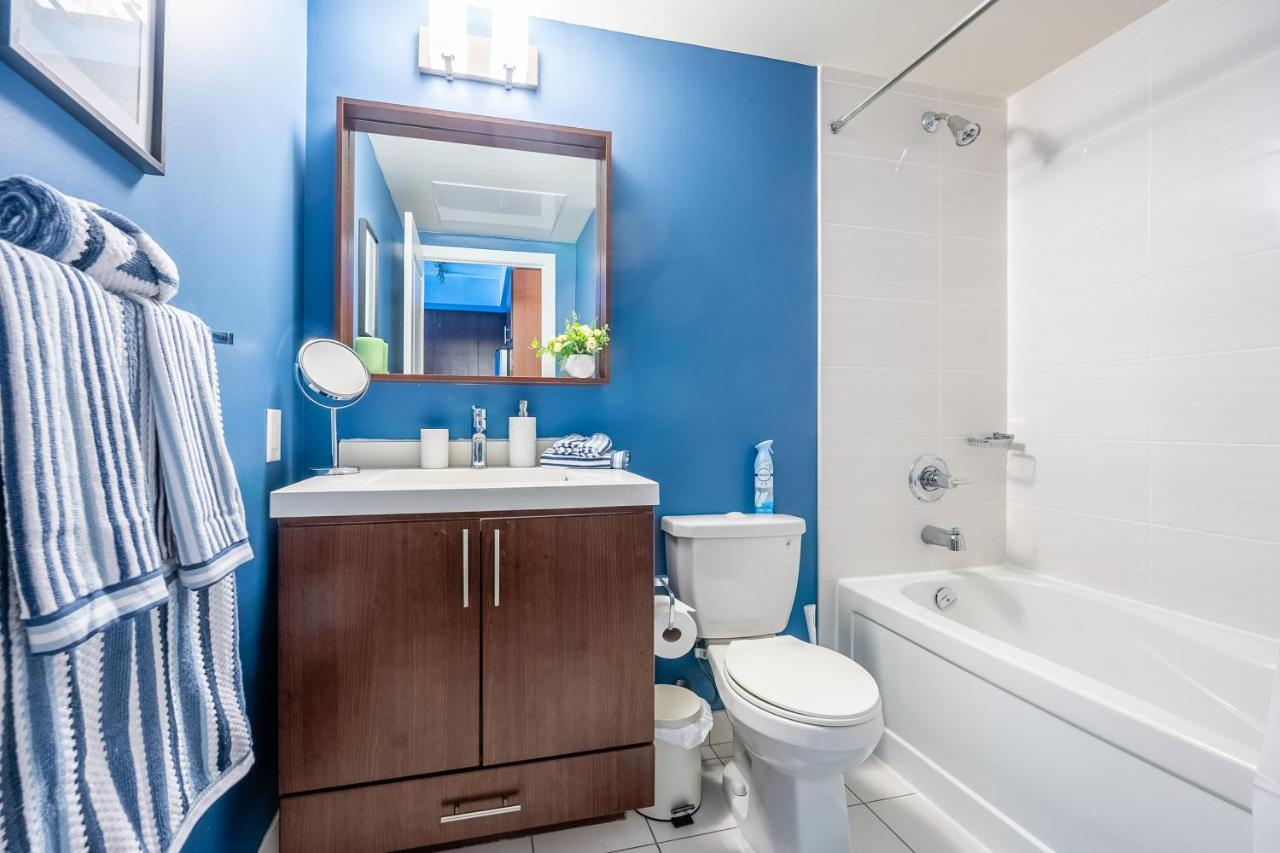 Beautiful Condos In The Heart Of Downtown By Globalstay Toronto Luaran gambar